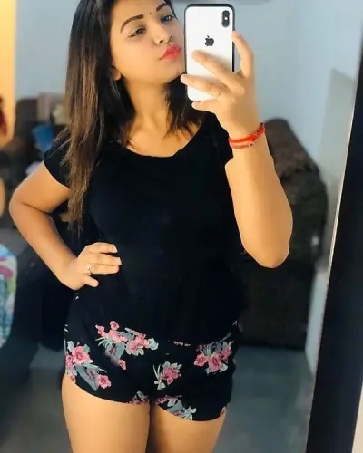 Bansgaon Escorts